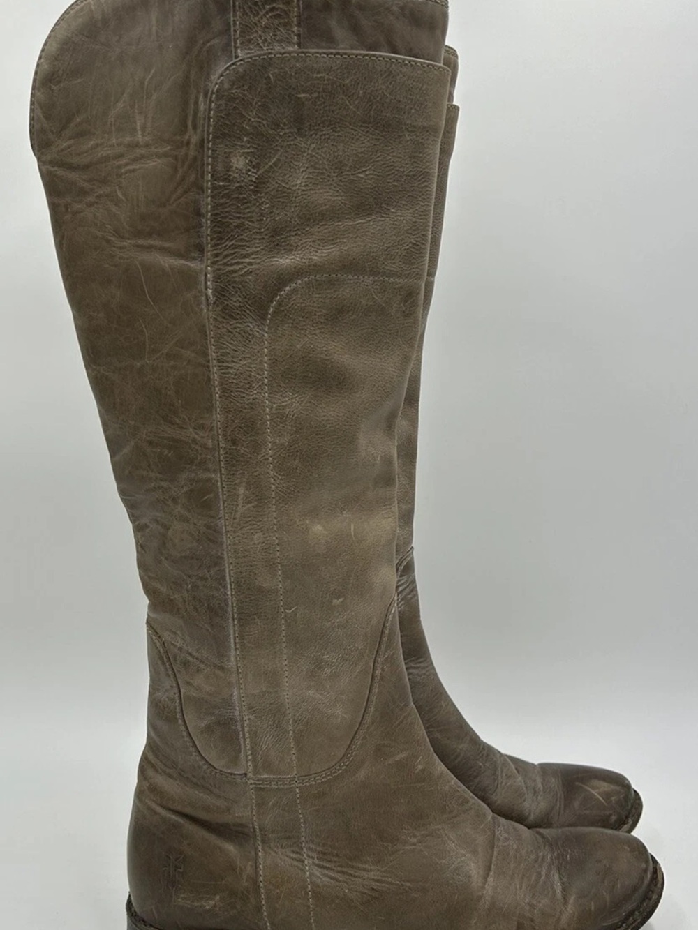 Frye Paige Riding Boots Womens Size 6 B Tan Distressed Leather Knee High 77534